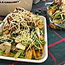 【おうちカフェレシピ】食べ応え抜群！野菜とみかんのチーズのせポン酢サラダ