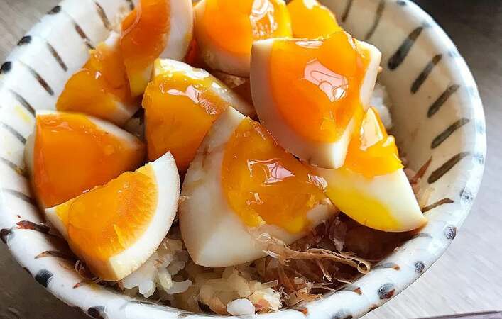 とろ～り半熟がたまらない！味玉があればごはんがもっとおいしくなる