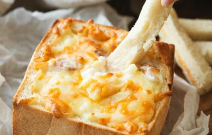 焼きたてあつあつがたまらない！寒い季節にぴったり、パングラタンのおいしいレシピ