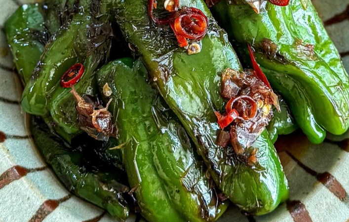 主菜にも副菜にも！旬のピーマンが食卓の常連になるレシピ6選