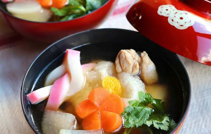 東と西でもこんなに違う！お正月に欠かせない「お雑煮」を食べ比べてみませんか？