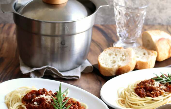 新生活におすすめ！様々な調理が可能で気分も上がる「万能鍋」をピックアップ