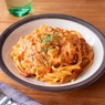 生トマトとWチーズでコク旨！「トマト丸ごとで作る濃厚トマトクリームパスタ」