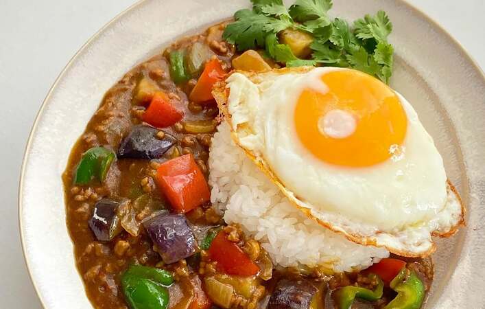 スパイスが食欲をそそる♪おうちで楽しむ絶品「夏カレー」レシピ