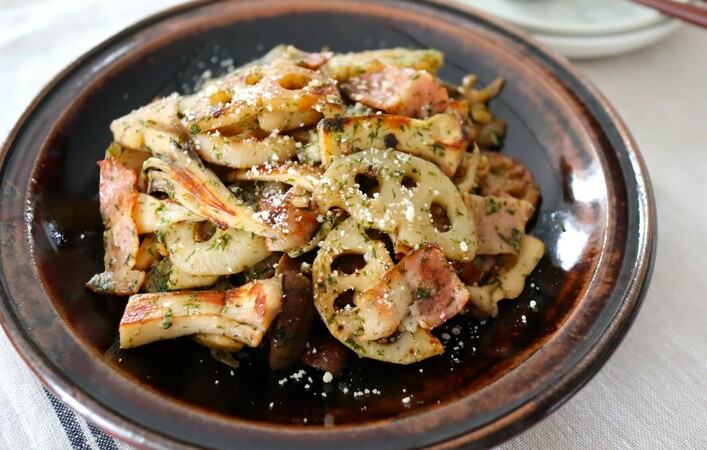 秋の味覚たっぷり！季節の薬膳レシピ「秋野菜とベーコンの青のりチーズ炒め」