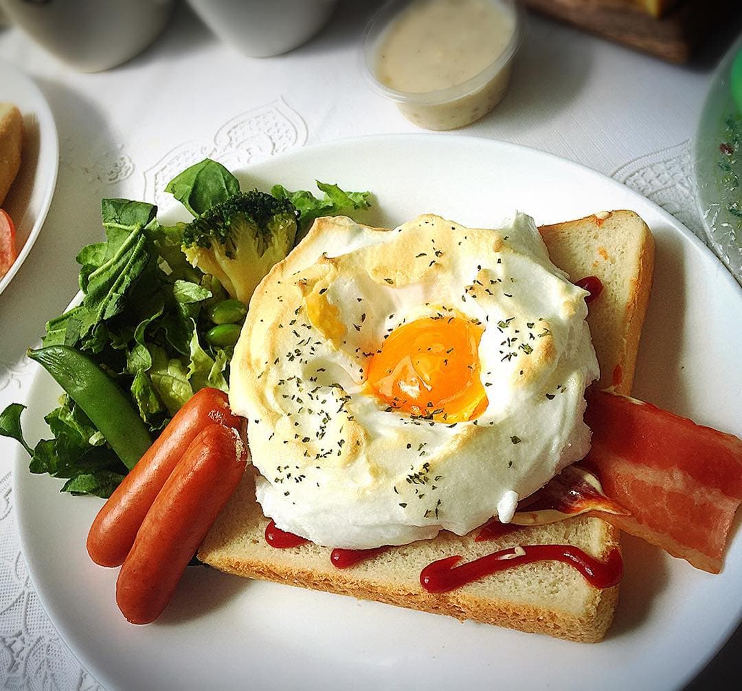 目玉焼き スクランブルエッグ 朝ごはんがおしゃれになる魔法の卵料理まとめ おうちごはん