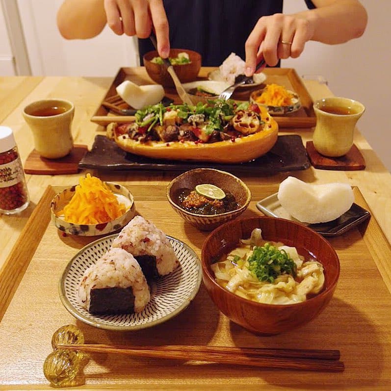 https://www.instagram.com/p/BaEdh7KlzL9/