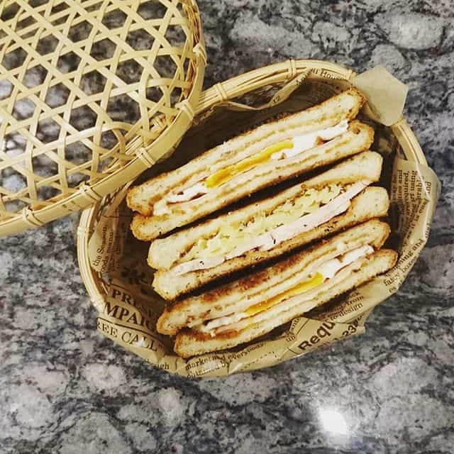 https://www.instagram.com/p/BFNQhHFQcPP/