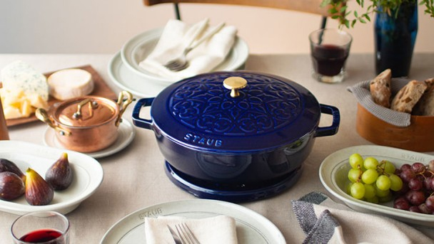 https://jp.zwilling-shop.com/Kitchen-World/Inspiration/staub/staub_lily.html