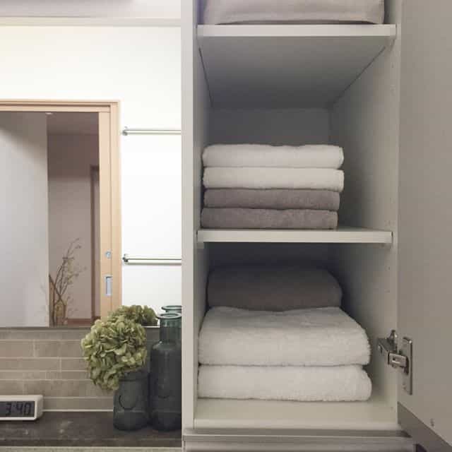 https://www.instagram.com/p/BRh1Fe5F1Py/