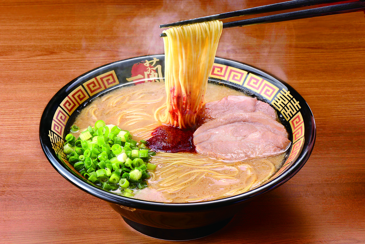 食品詰め合わせ 一蘭 ラーメン パスタ お菓子 など おうちで味集中カウンターを楽しめる！「一蘭」のお歳暮ギフト
