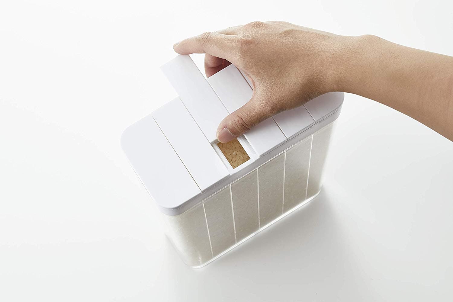 山崎実業 計量 ライスストッカー スライド式 1合分別 冷蔵庫用米びつ ホワイト 約W18.5XD8.5XH24.5cm タワー 3760